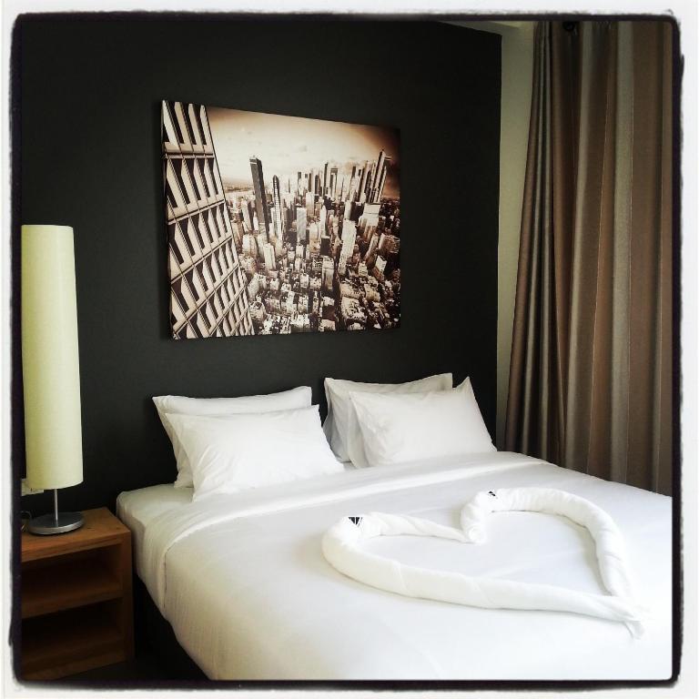 Arch Club Hotel Patong Room photo